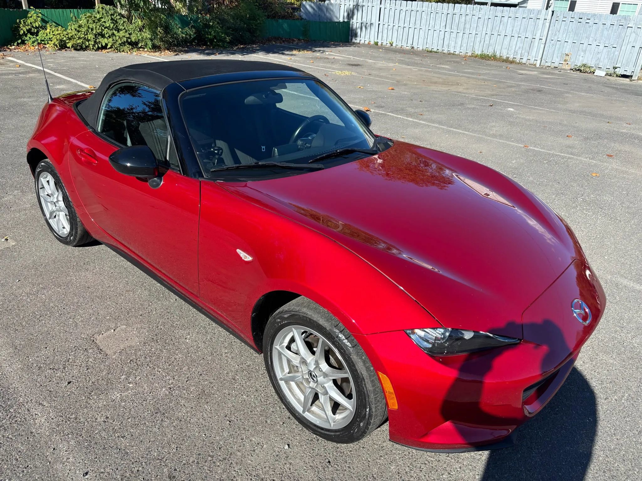 Used 2016 MAZDA MX-5 Miata Sport image 40