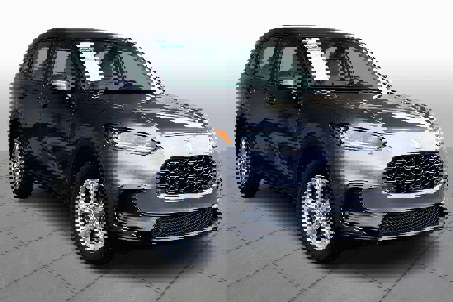 Used 2023 Honda HR-V LX image 2