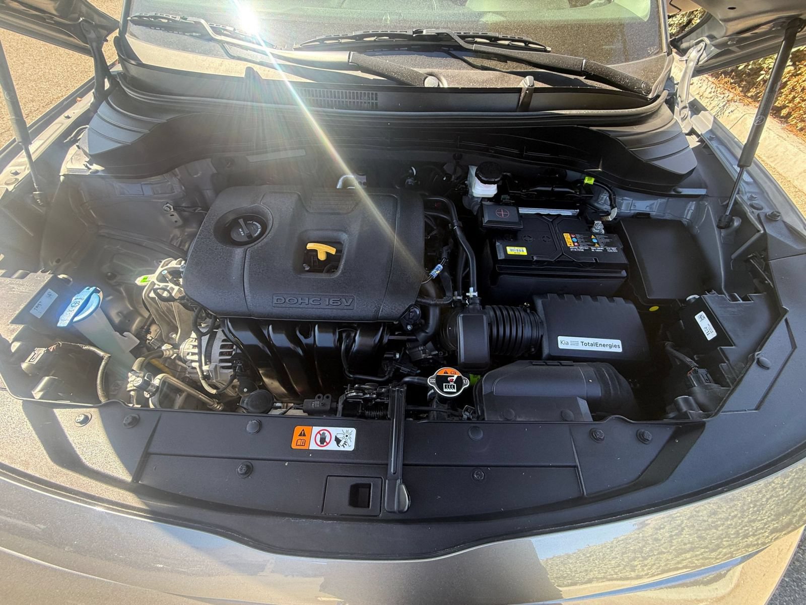 Used 2025 Kia Soul LX w/ LX Technology Package FWD image 28
