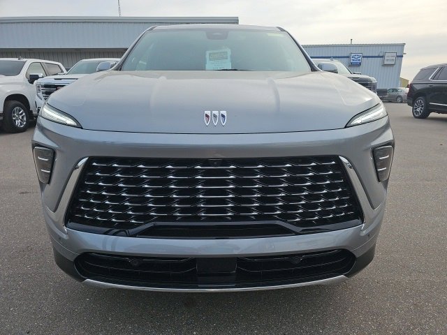 Used 2025 Buick Enclave Avenir w/ Super Cruise Package image 8