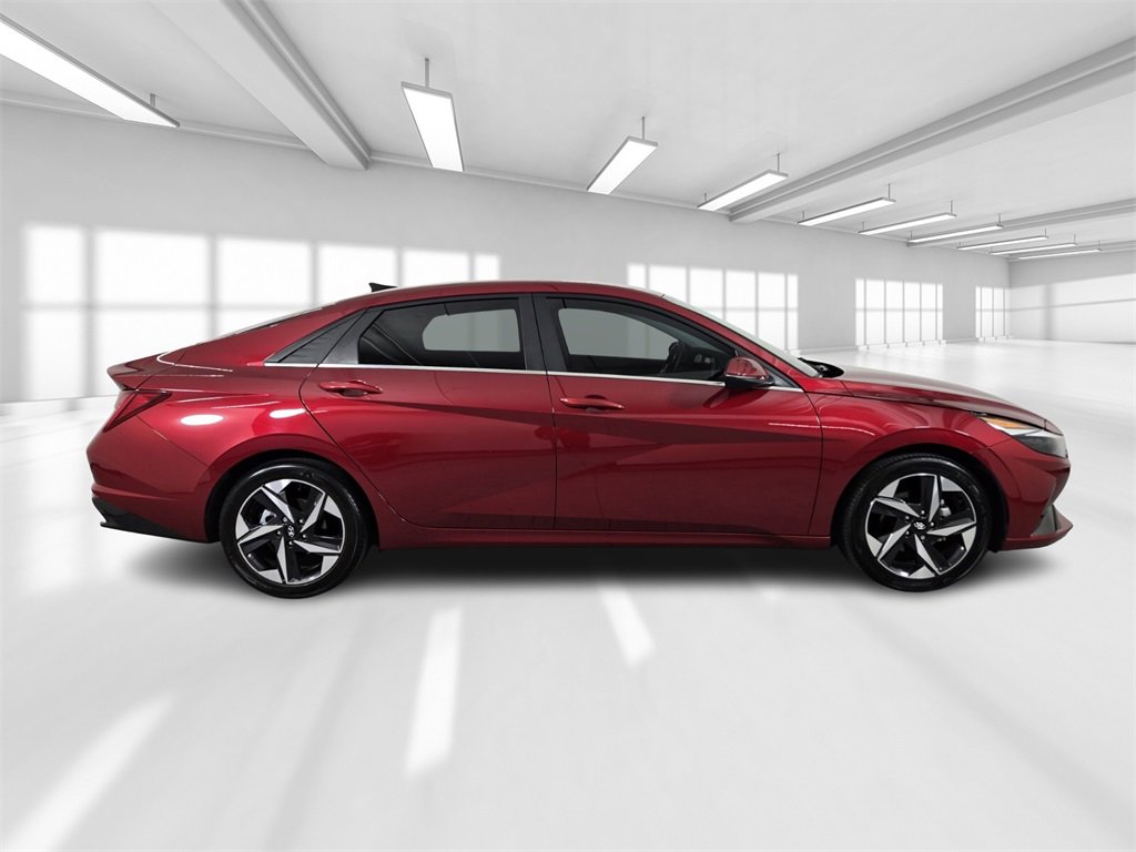 Used 2023 Hyundai Elantra Limited image 8