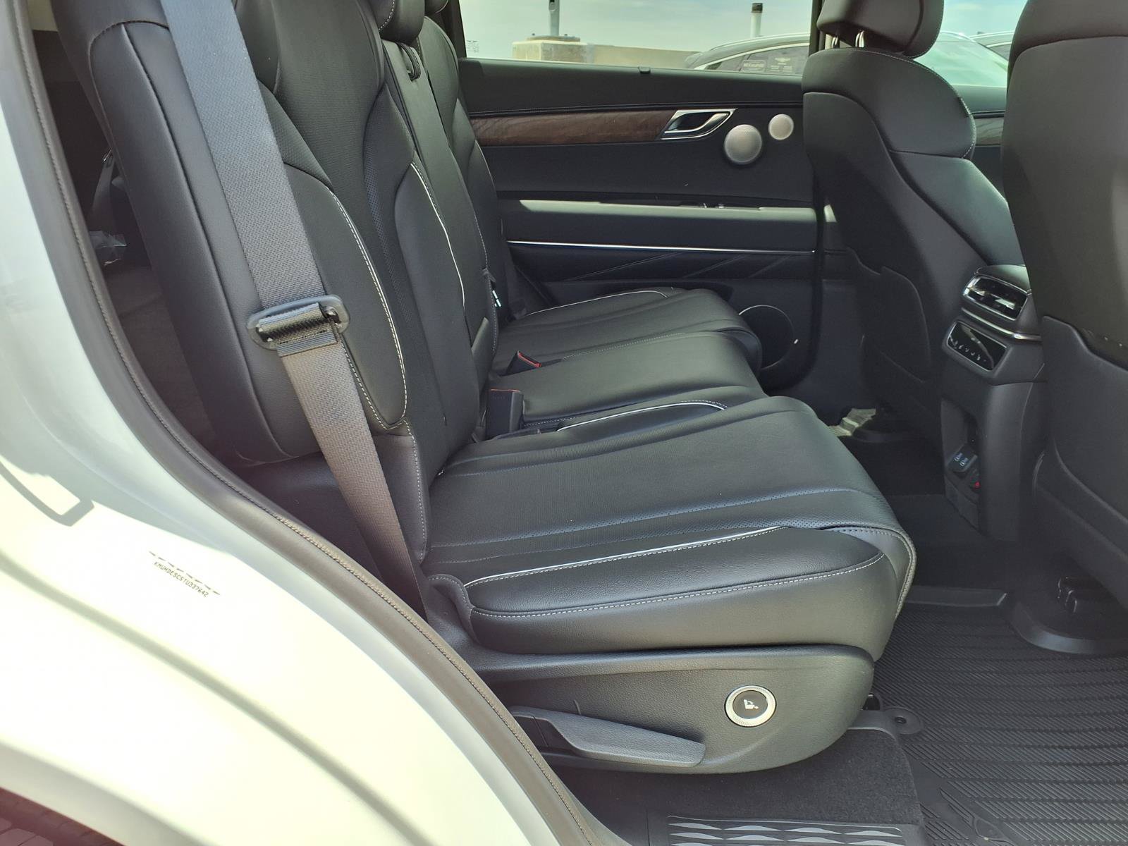 Certified 2026 Genesis GV80 3.5T Advanced AWD/4WD image 15