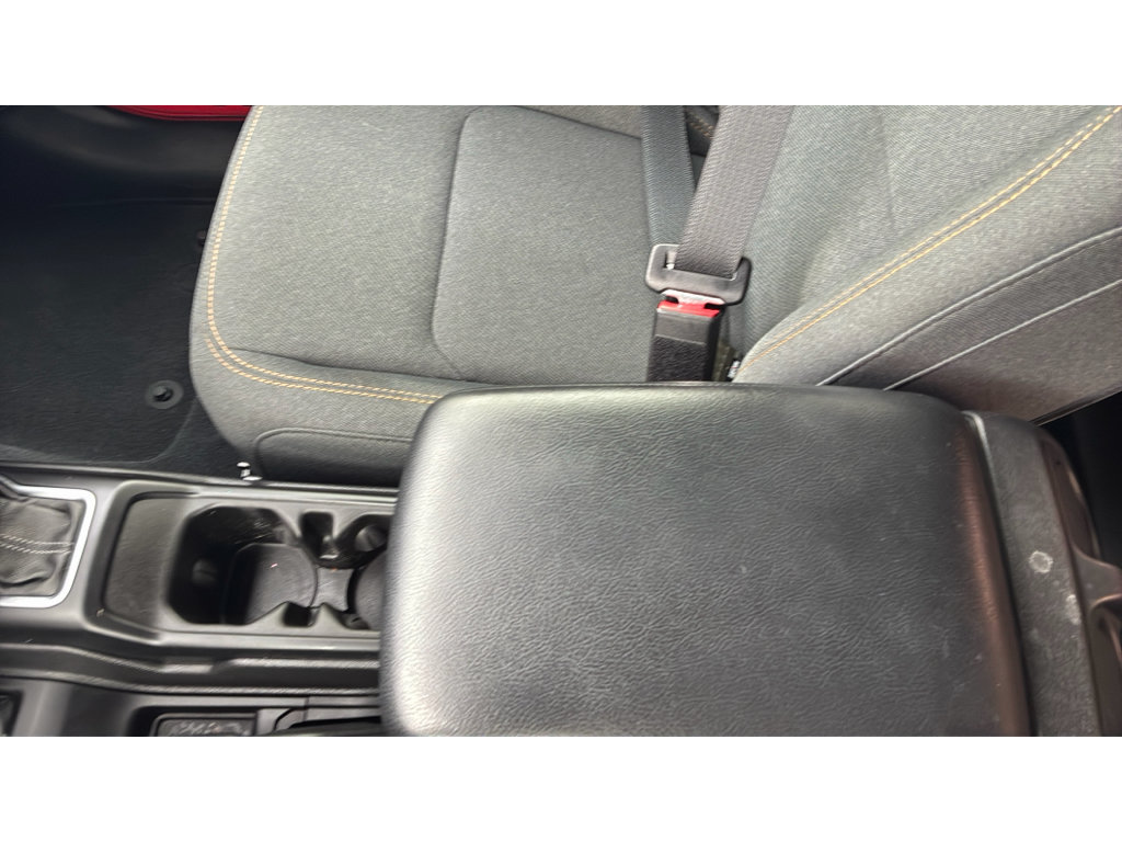 Used 2024 Jeep Wrangler Unlimited AWD/4WD image 19