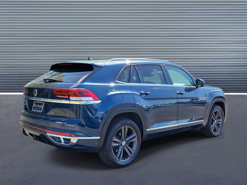 Used 2021 Volkswagen Atlas Cross Sport SE w/ Panoramic Sunroof Package image 3