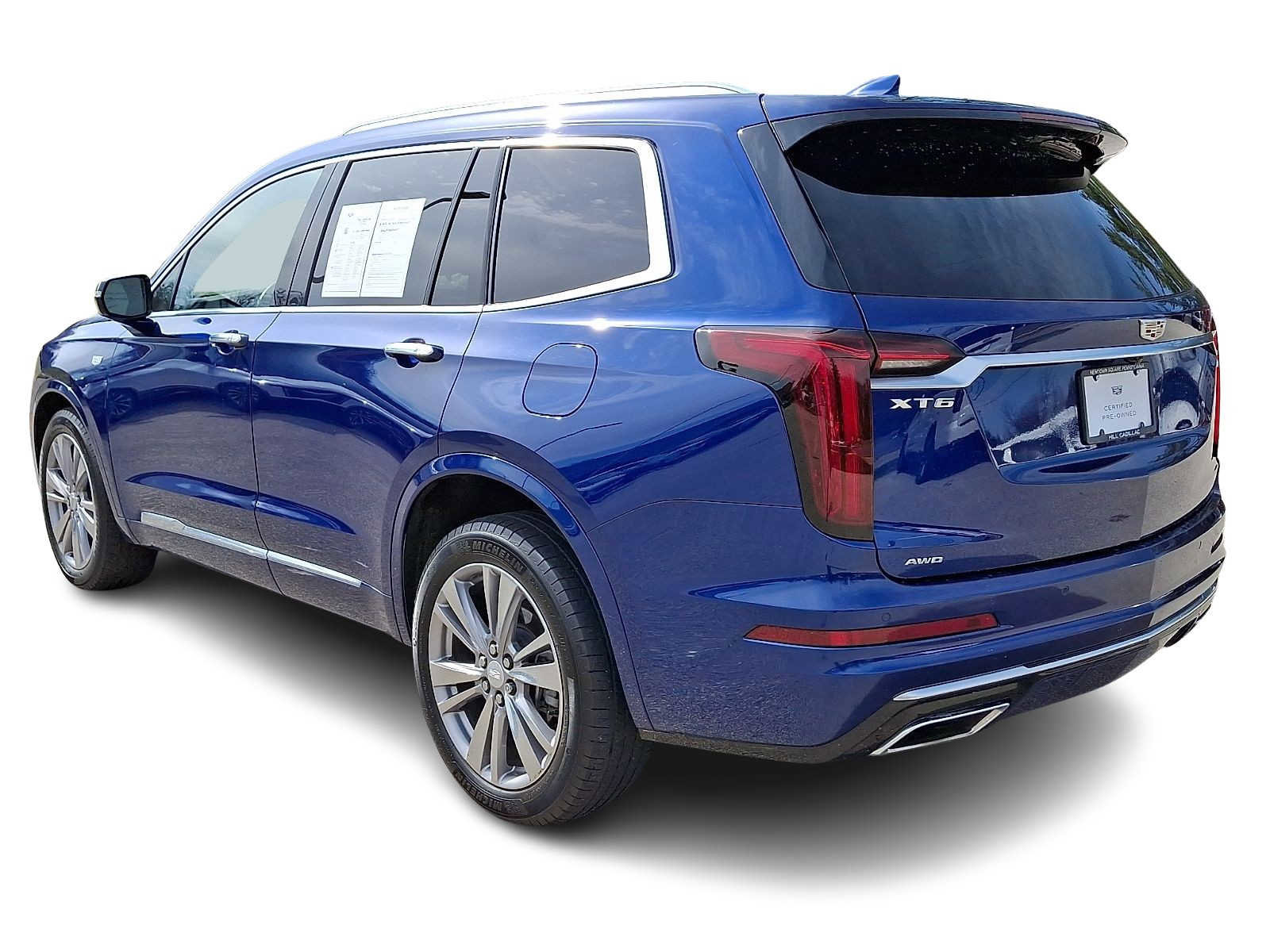 Certified 2023 Cadillac XT6 Premium Luxury image 3