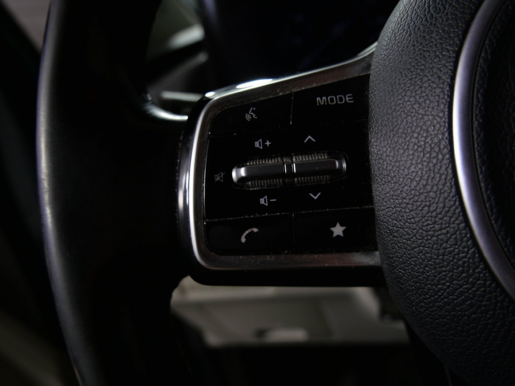 Used 2023 Kia Carnival SX FWD image 21