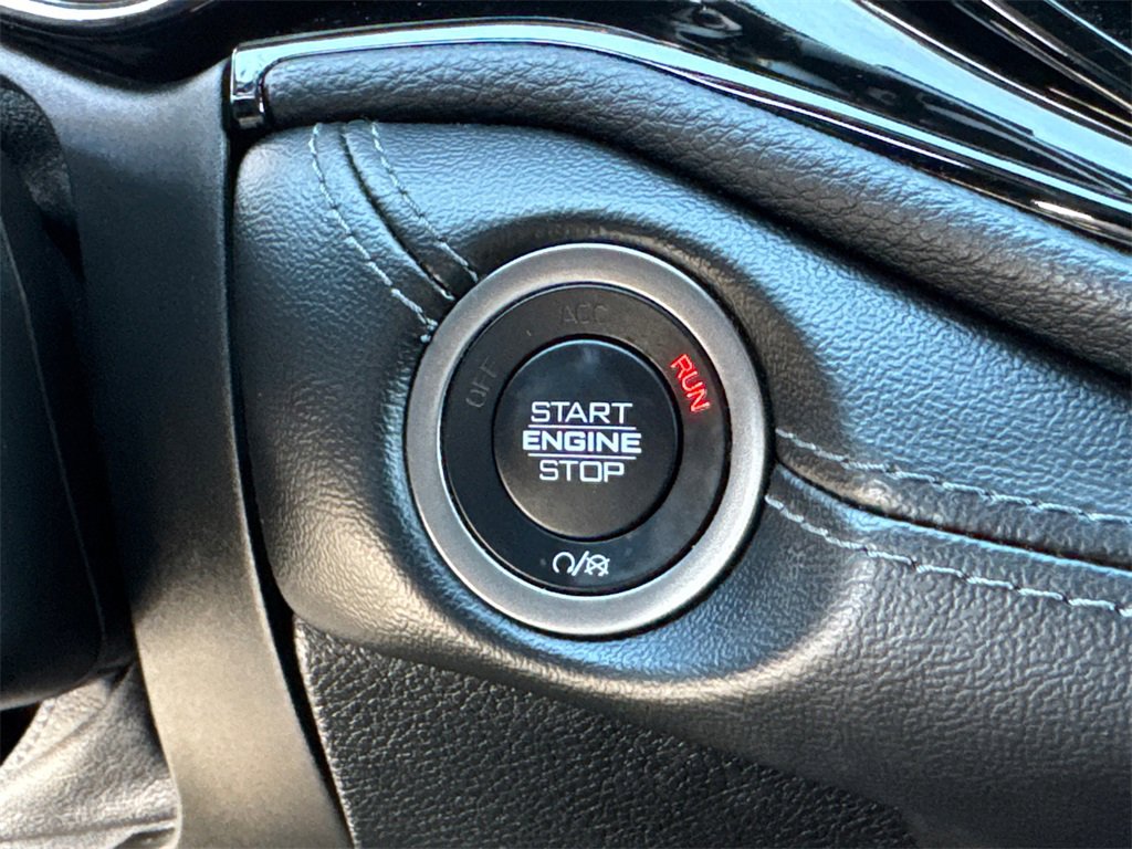 Used 2022 Dodge Durango SXT w/ Blacktop Package image 30