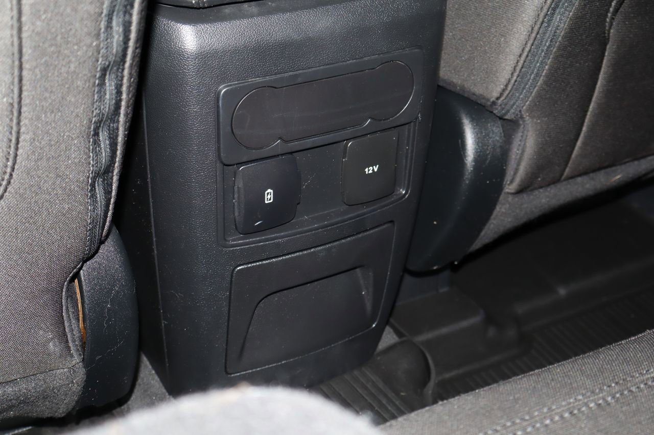 Used 2022 Ford Explorer XLT AWD/4WD image 20