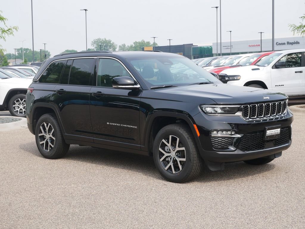 New 2025 Jeep Grand Cherokee Limited w/ Trailer Tow Package image 2