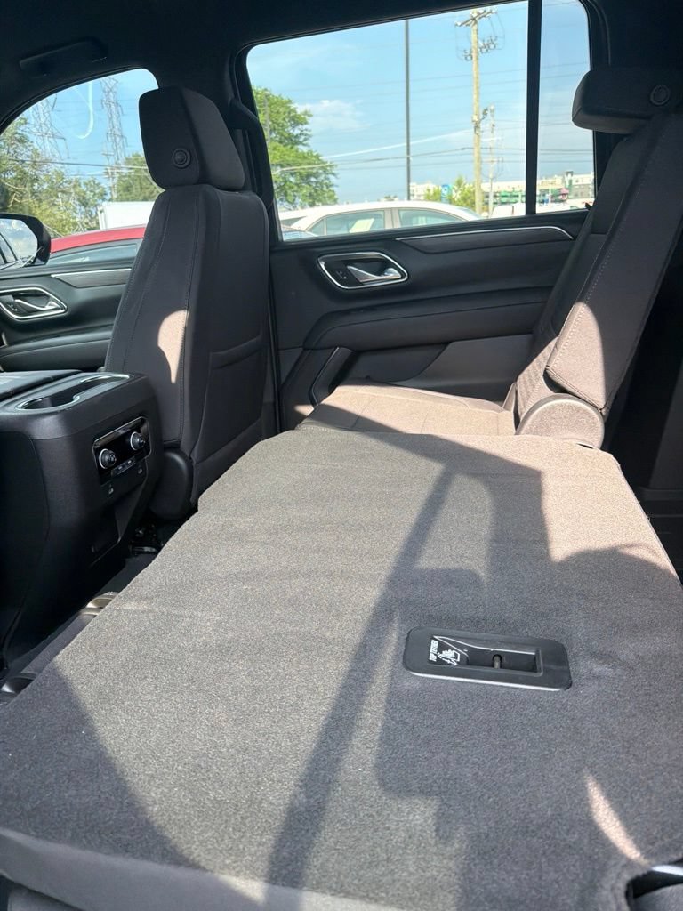 Used 2024 Chevrolet Suburban LS AWD/4WD image 10