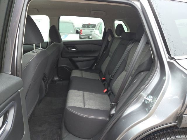 Used 2024 Nissan Rogue SV image 38