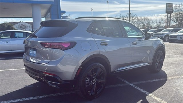 Certified 2025 Buick Envision Sport Touring image 7