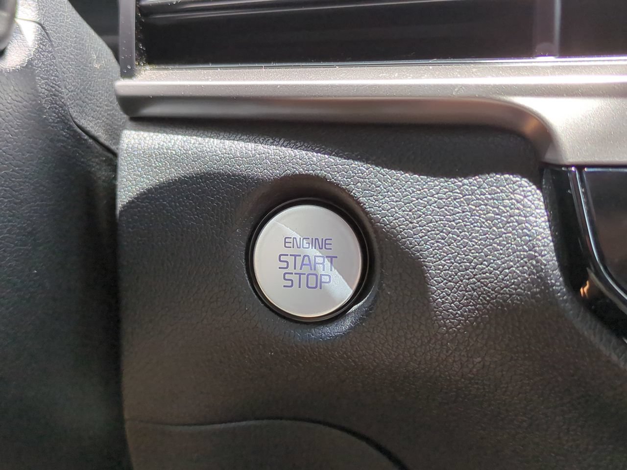 Certified 2024 Kia Sorento LX FWD image 26