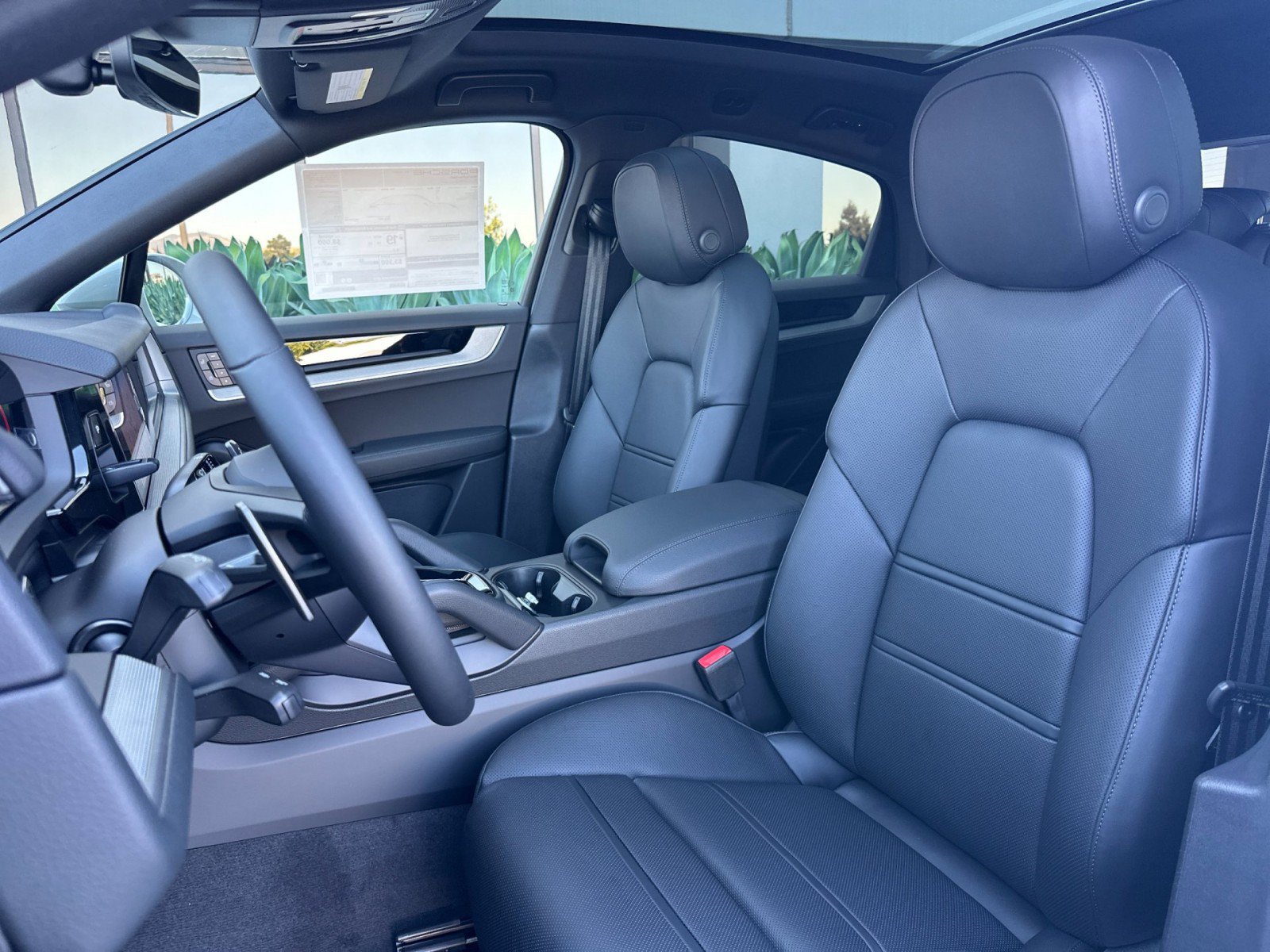 New 2026 Porsche Cayenne Coupe AWD/4WD image 5