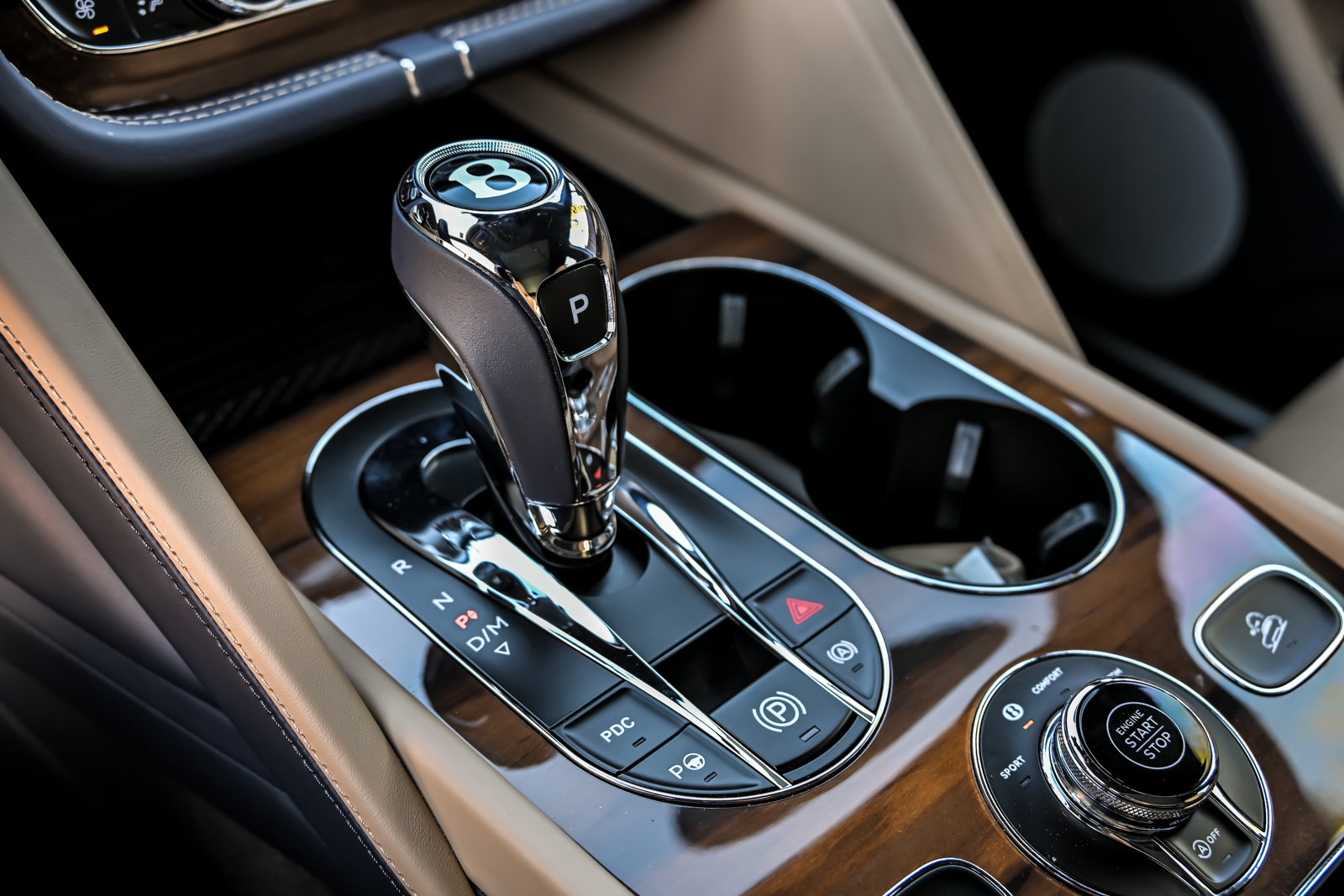 Certified 2023 Bentley Bentayga Extended Wheelbase AWD/4WD image 49