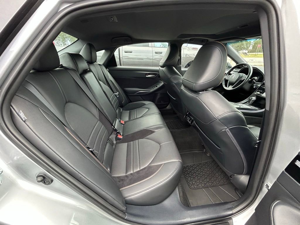 Used 2021 Toyota Avalon Touring image 21