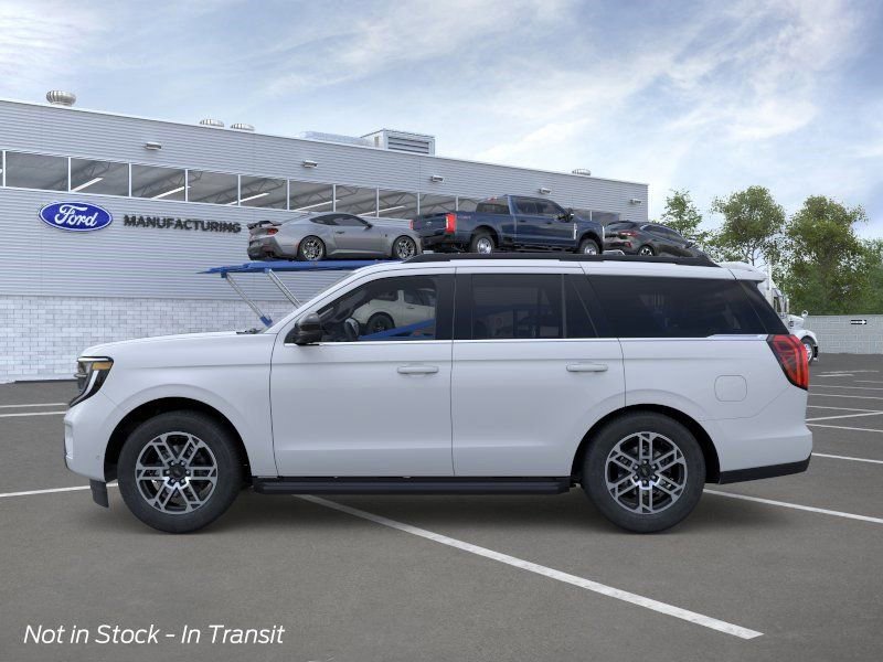 New 2026 Ford Expedition Active RWD image 3