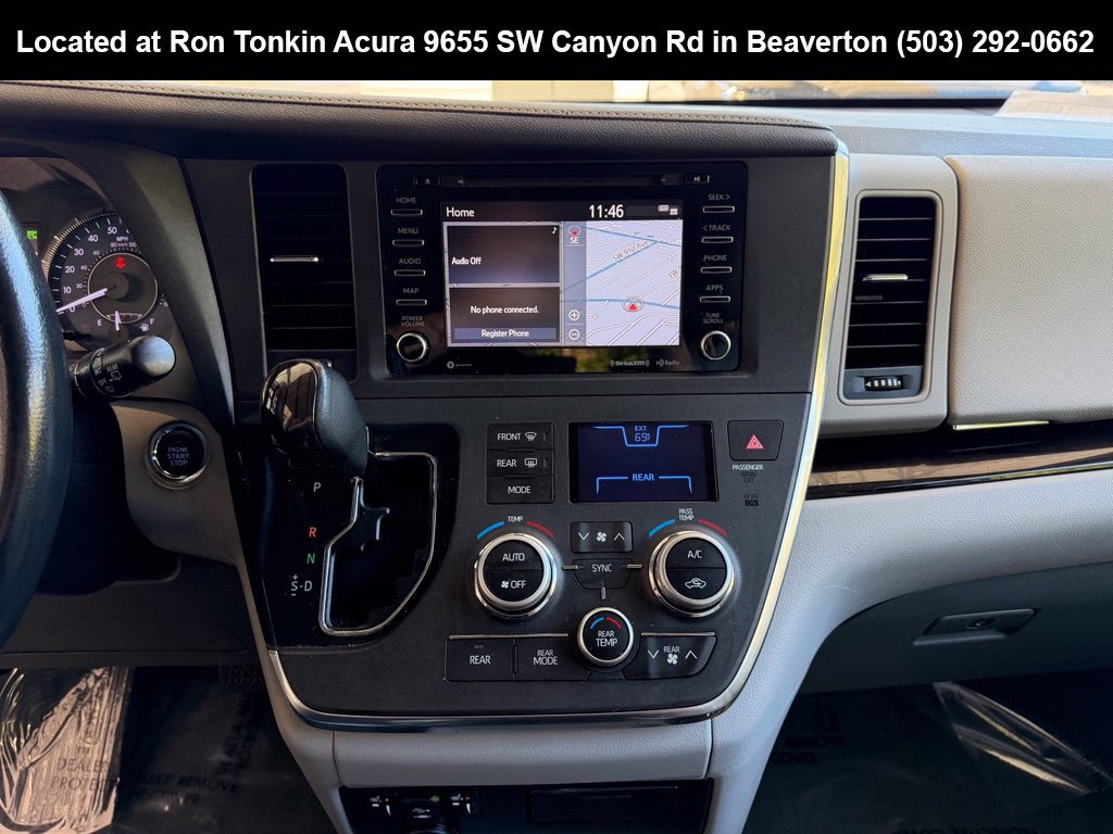 Used 2019 Toyota Sienna XLE w/ XLE Navigation Package FWD image 21