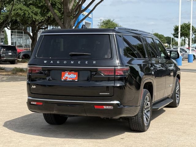 Used 2024 Jeep Wagoneer L Series II w/ Flexible Seating Group RWD image 4
