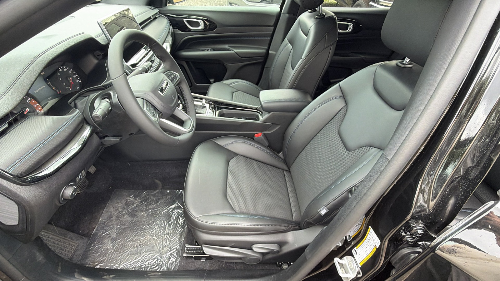 New 2026 Jeep Compass Latitude AWD/4WD image 16