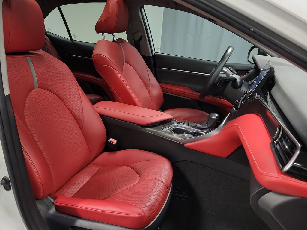 Used 2024 Toyota Camry XSE w/ Navigation Package image 28