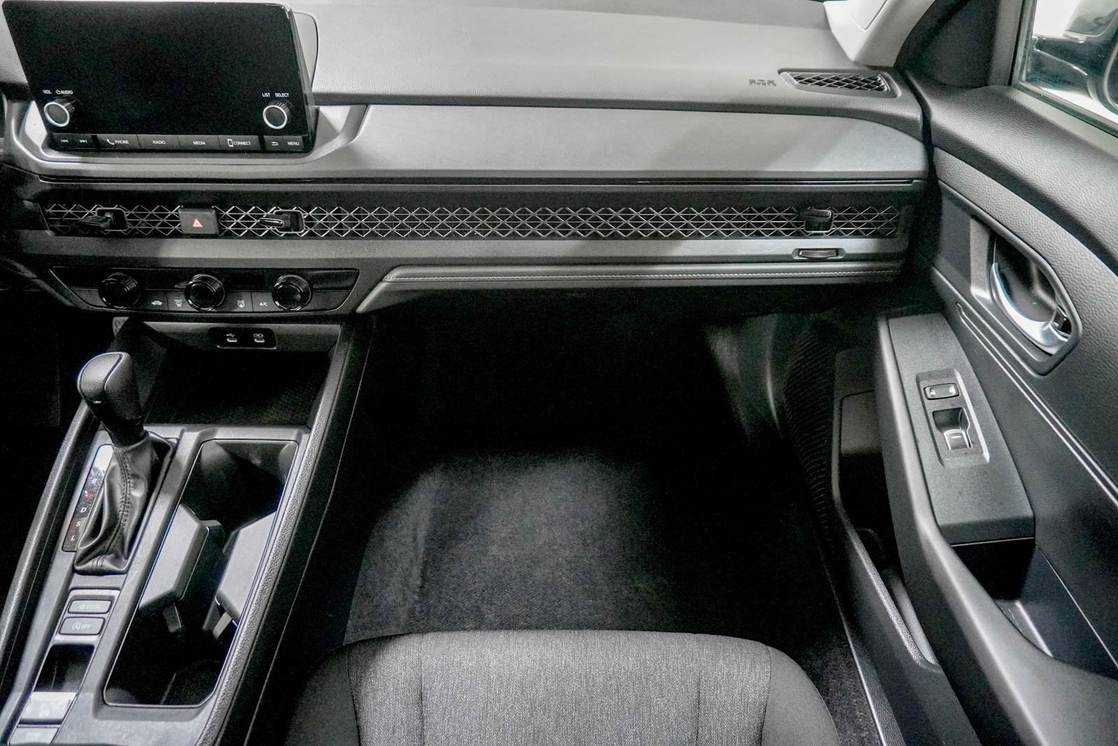 Used 2023 Honda Accord LX image 28