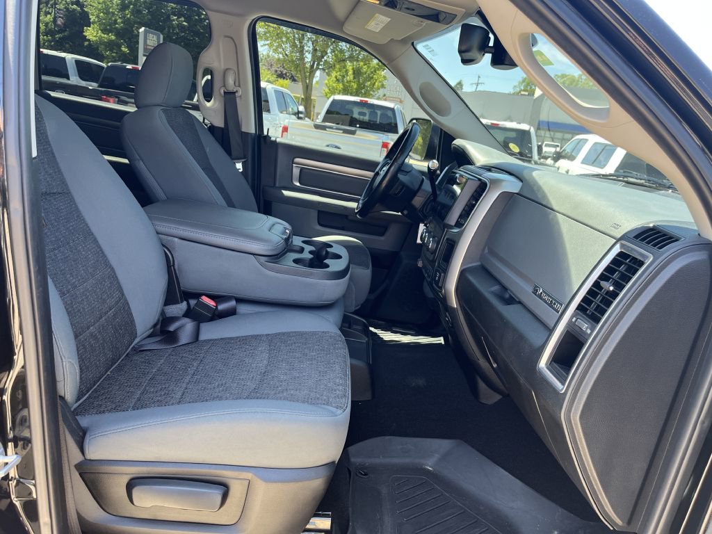 Used 2018 RAM 2500 Big Horn AWD/4WD image 29