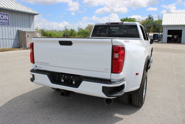 Used 2025 Chevrolet Silverado 3500 LT image 11