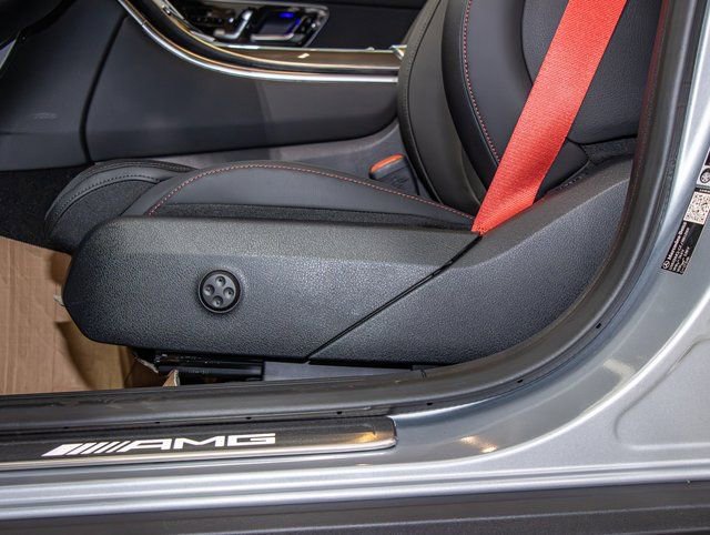 Used 2026 Mercedes-Benz GLC 43 AMG 4MATIC image 15