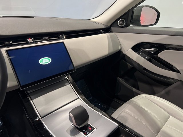 Used 2025 Land Rover Range Rover Evoque S image 22