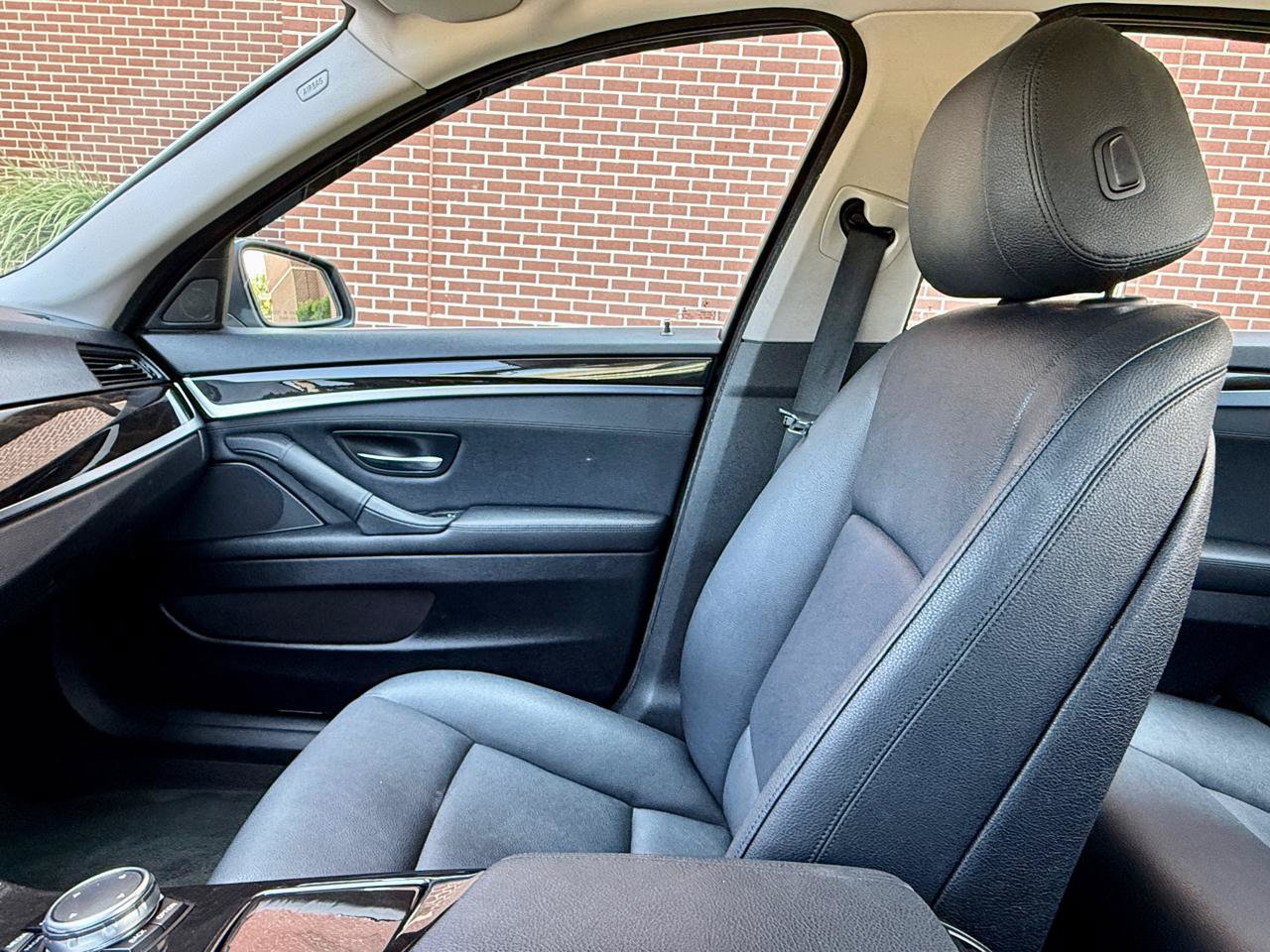 Used 2015 BMW 528i xDrive Sedan AWD/4WD image 29