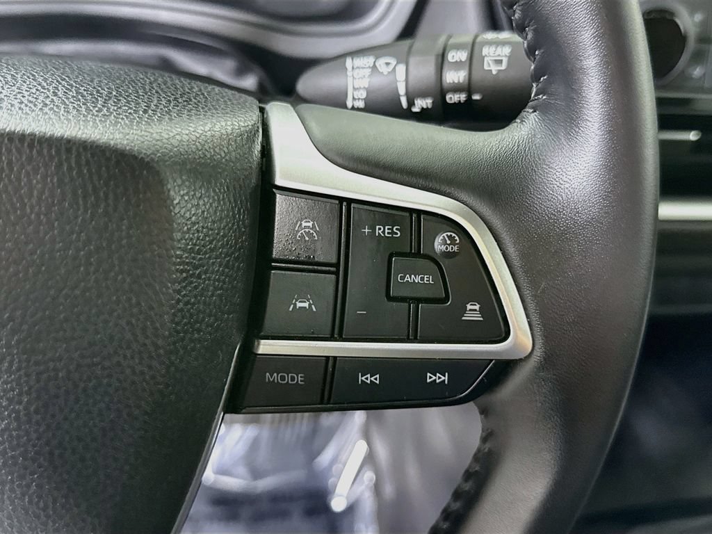 Certified 2025 Toyota Grand Highlander AWD Hybrid image 23