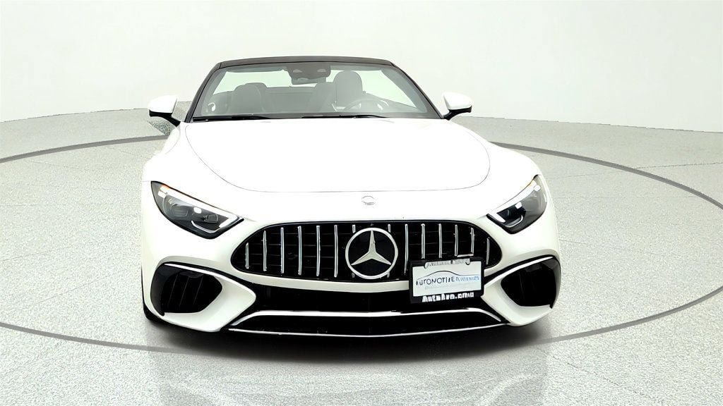 Used 2023 Mercedes-Benz SL 55 AMG 4MATIC image 2