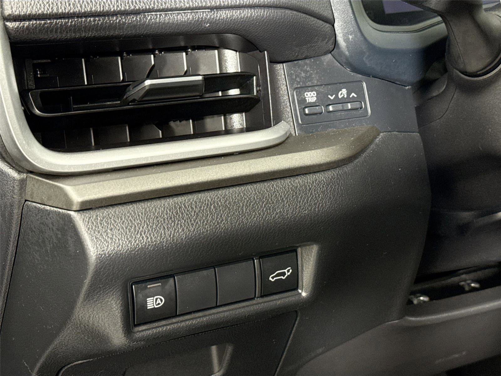 Certified 2025 Toyota Grand Highlander FWD image 15