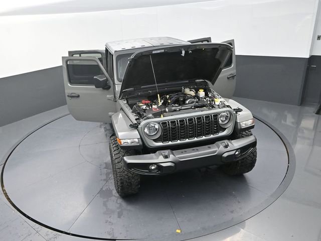 Used 2022 Jeep Gladiator Sport image 36