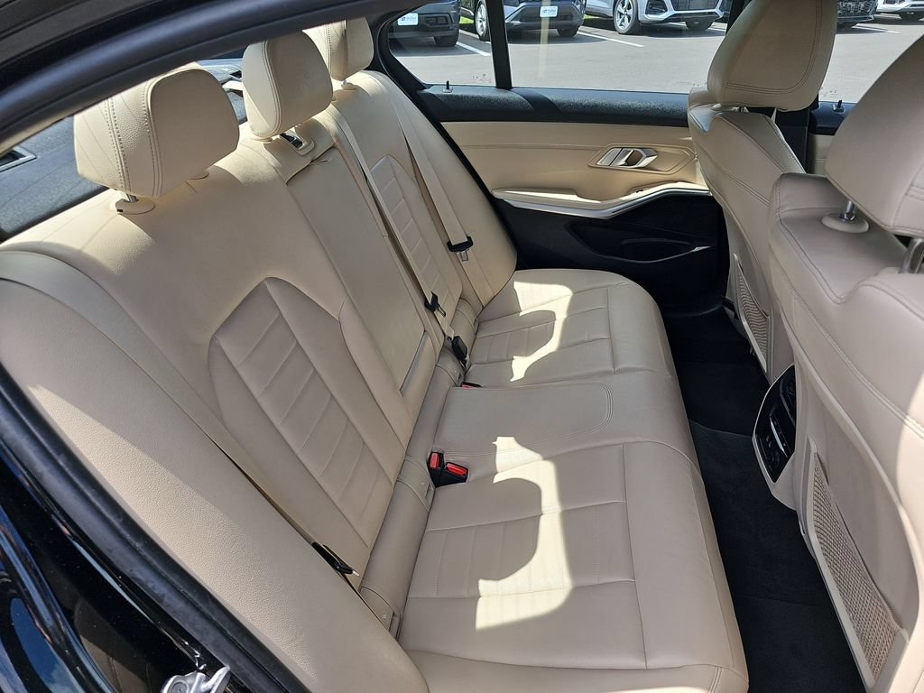 Used 2020 BMW 330i xDrive Sedan w/ Premium Package AWD/4WD image 28