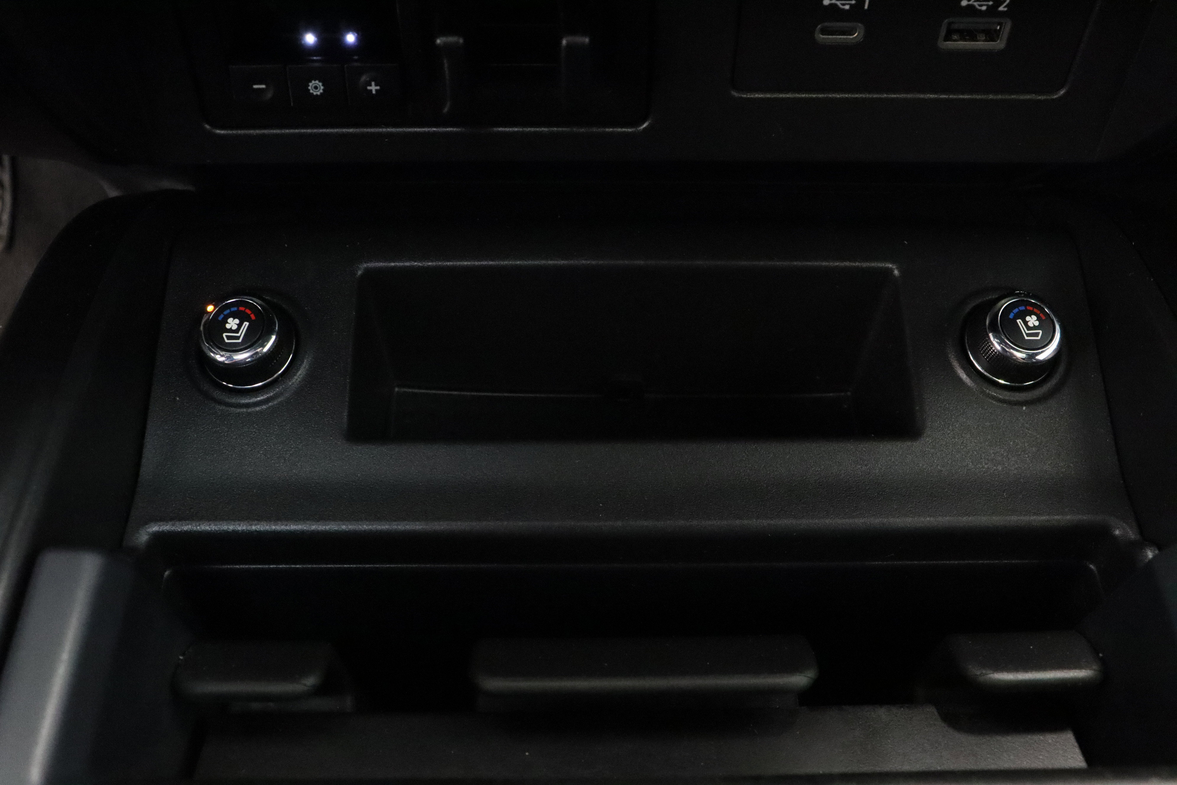 Used 2022 Nissan Titan PRO-4X w/ Pro-4x Convenience Package image 23