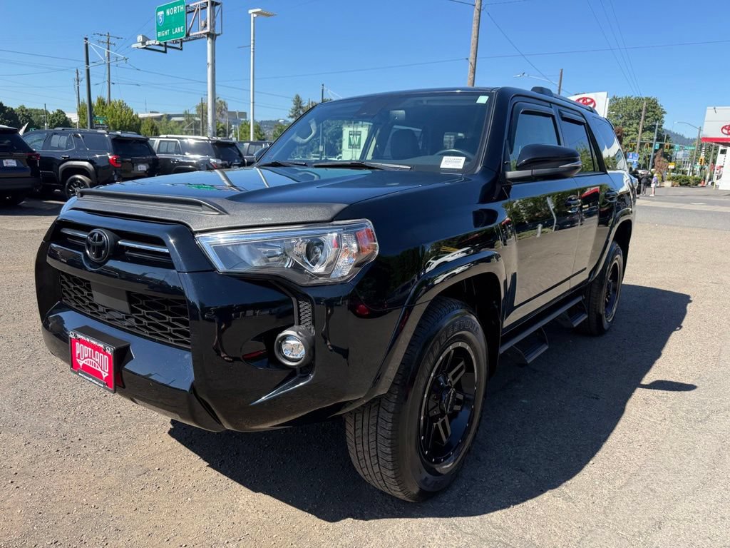 Used 2024 Toyota 4Runner SR5 Premium AWD/4WD image 4