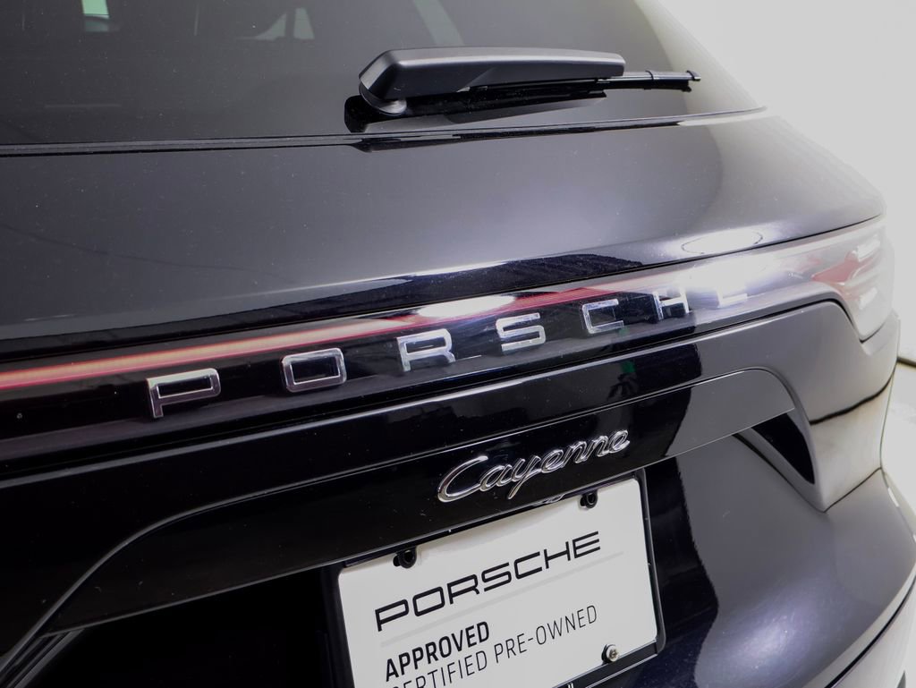 Certified 2022 Porsche Cayenne AWD/4WD image 14