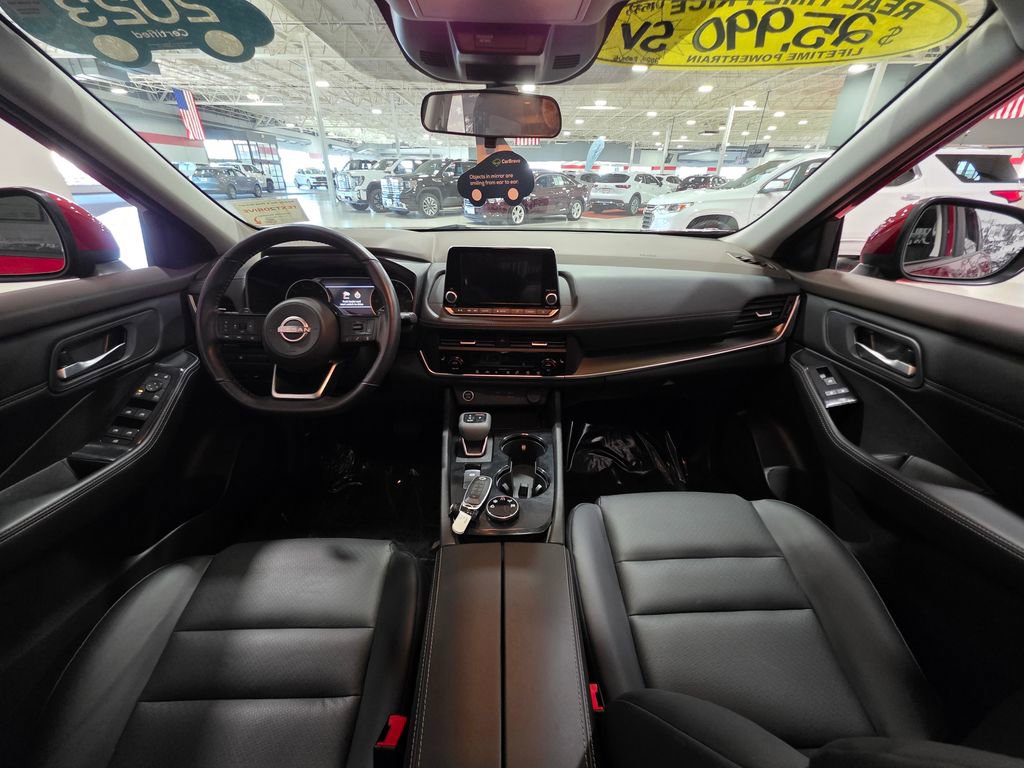 Used 2023 Nissan Rogue SV w/ SV Premium B Package image 19