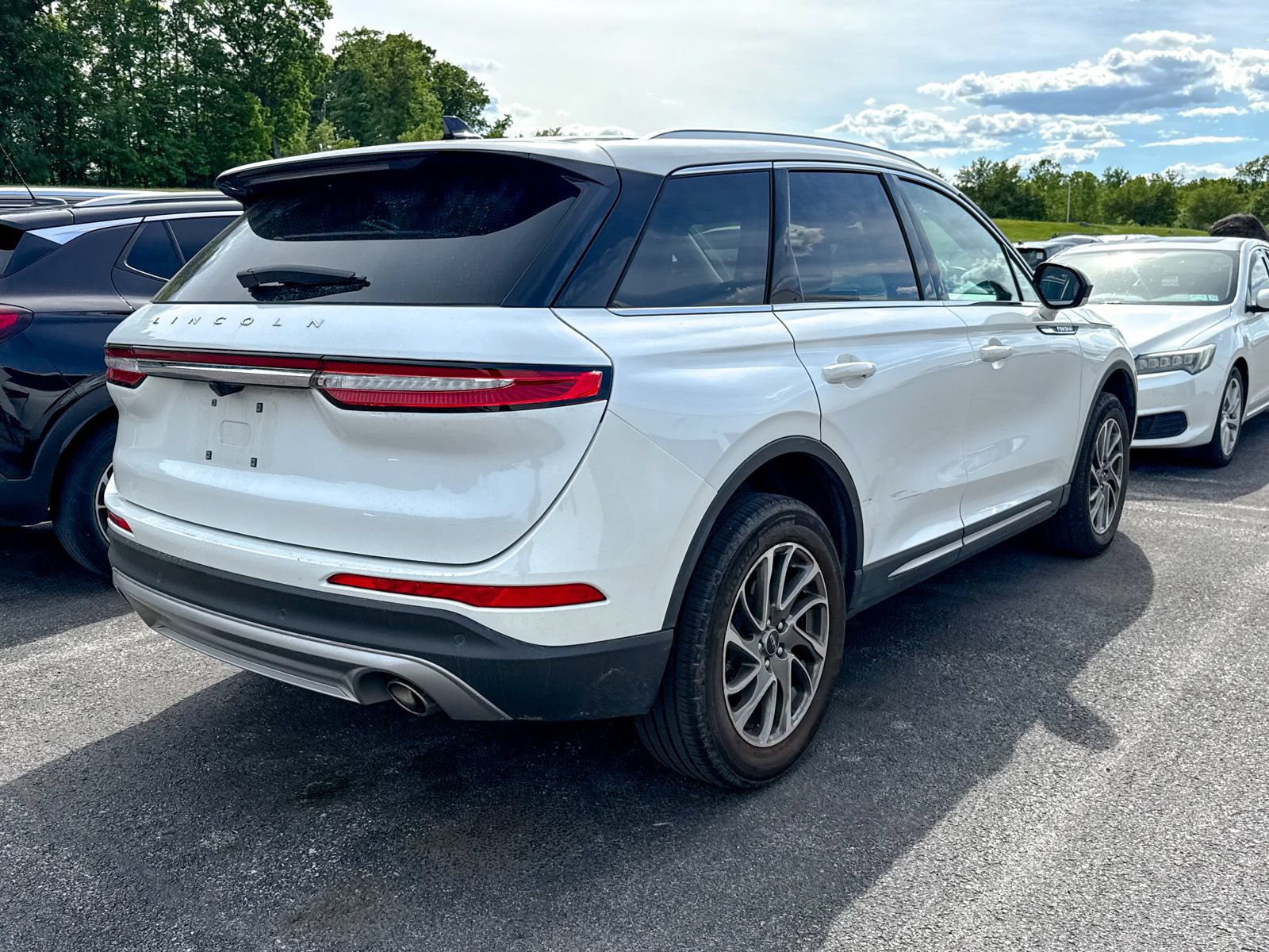 Used 2022 Lincoln Corsair AWD w/ Equipment Group 101A image 5