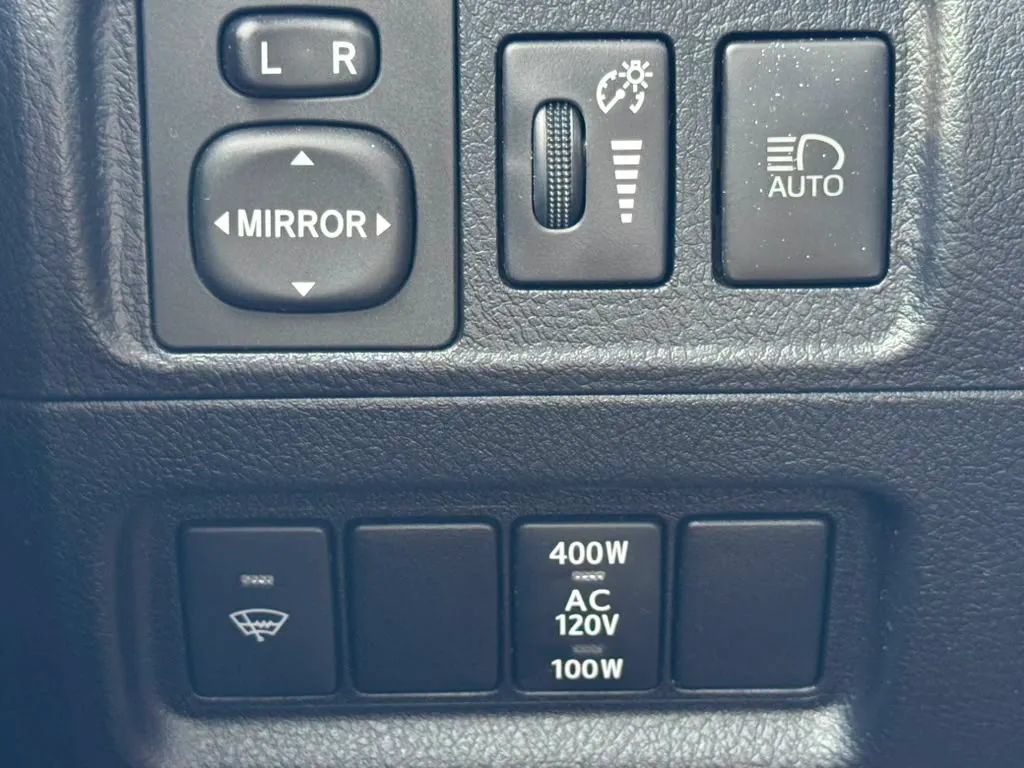 Used 2021 Toyota 4Runner SR5 Premium w/ Moonroof Package AWD/4WD image 21