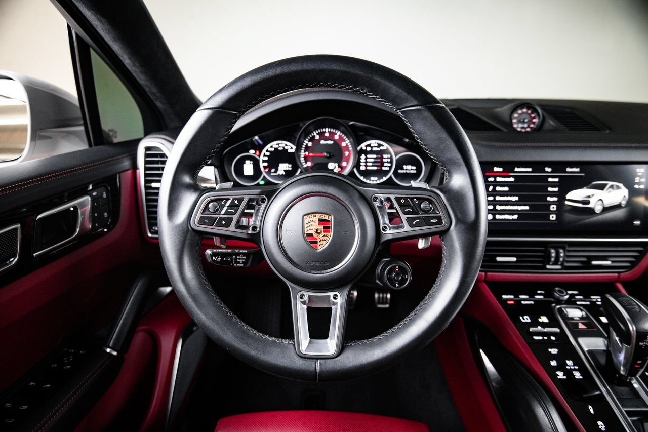 Certified 2022 Porsche Cayenne Turbo AWD/4WD image 26