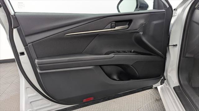 Used 2026 Toyota Camry LE FWD image 13