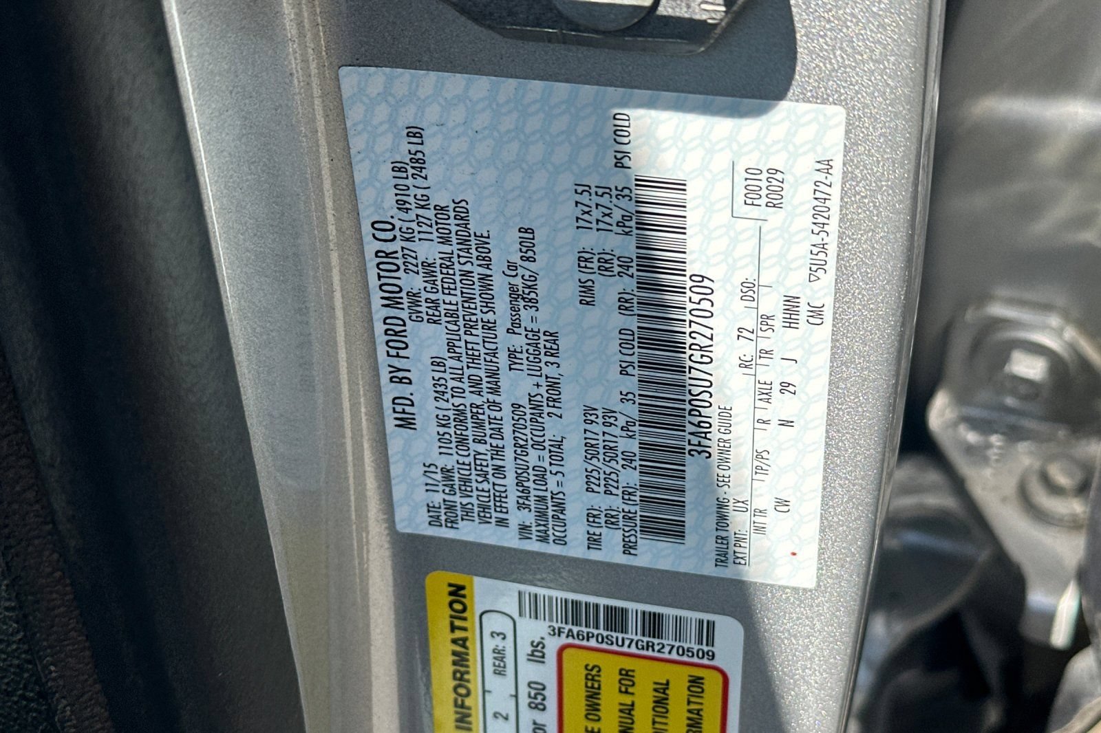 Used 2016 Ford Fusion Energi Titanium w/ Driver Assist Package FWD image 25
