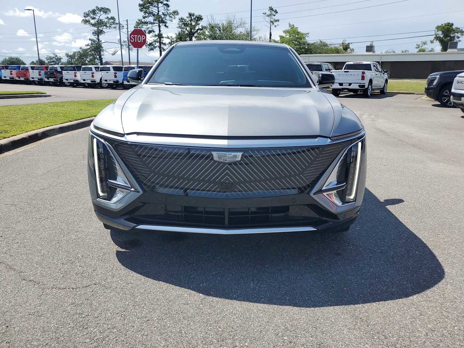 New 2025 Cadillac Lyriq Luxury image 9