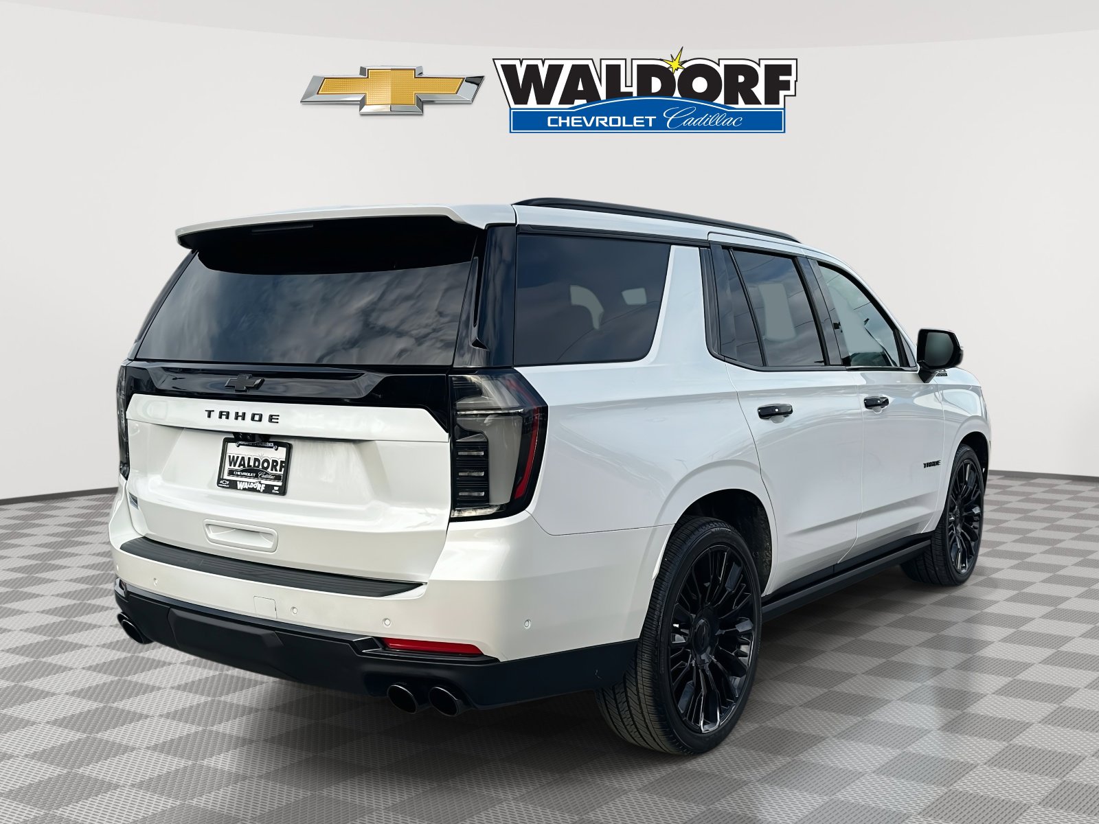 Used 2025 Chevrolet Tahoe High Country w/ LPO, Illumination Package image 6