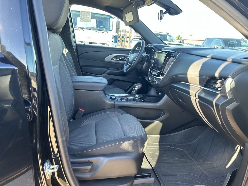 Certified 2023 Chevrolet Traverse LT FWD image 26