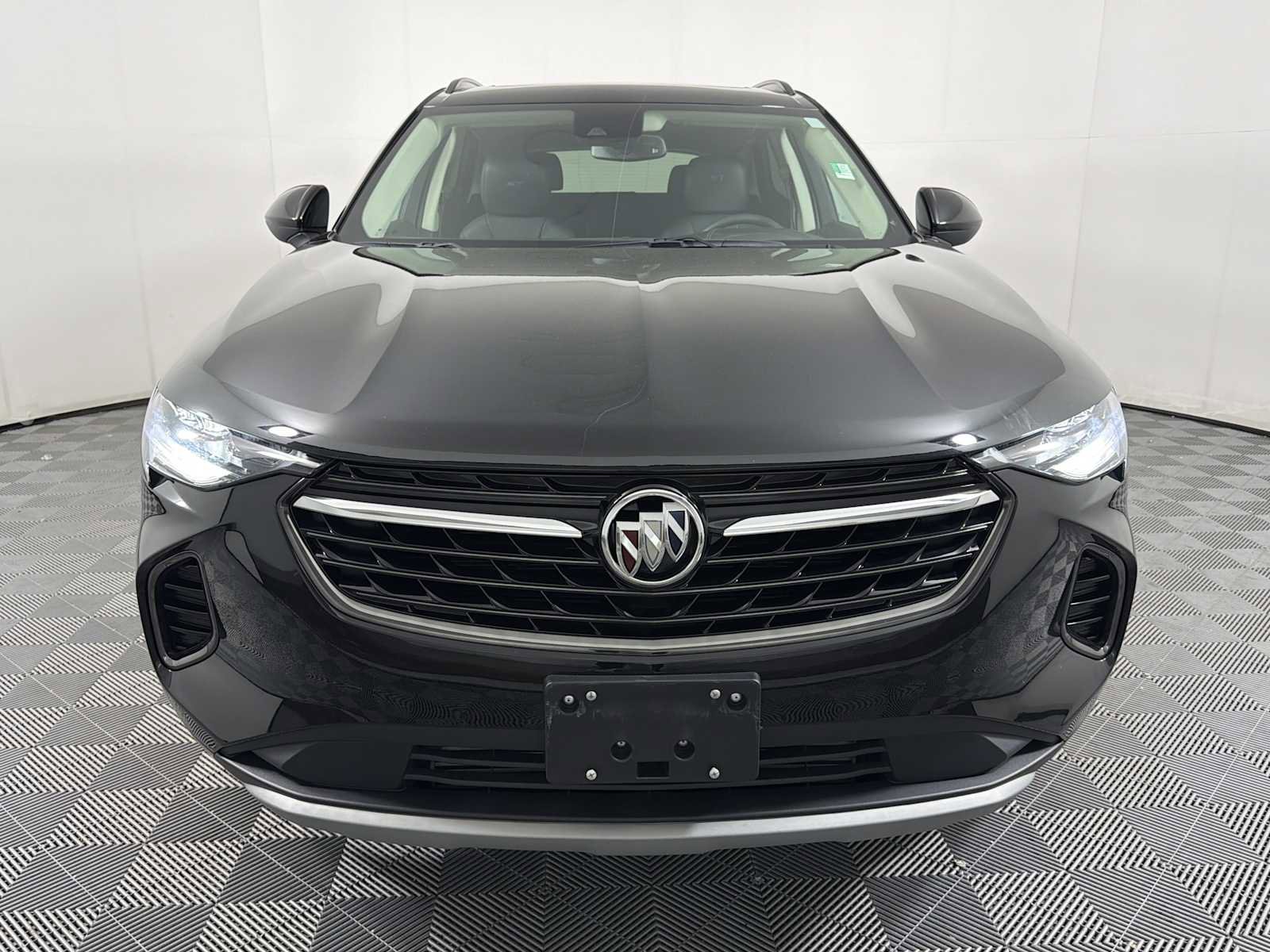 Used 2023 Buick Envision Essence w/ Sport Touring Package image 2