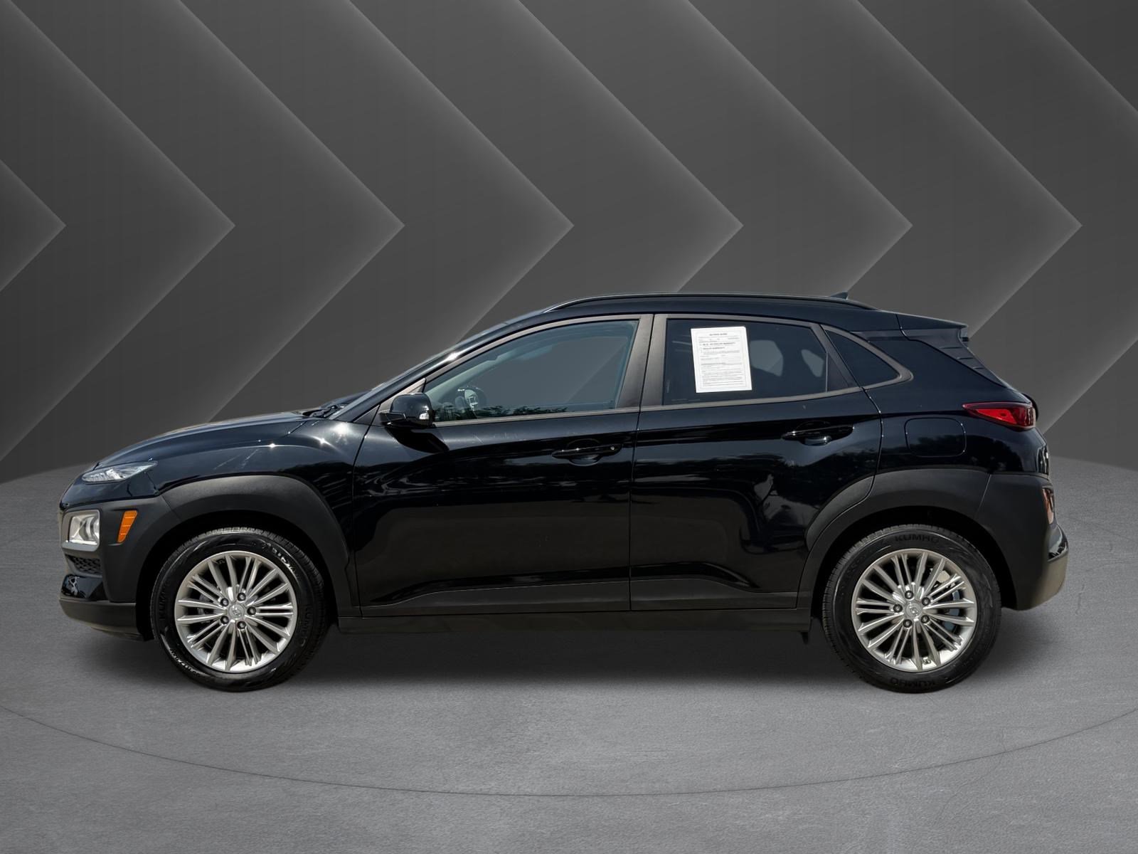 Used 2021 Hyundai Kona SEL Plus w/ Cargo Package FWD image 2
